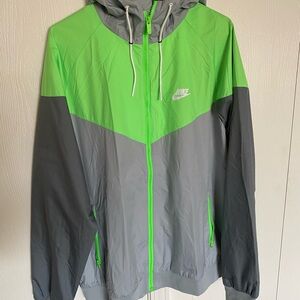 Nike Men's Lime Green and Charcoal Windrunner